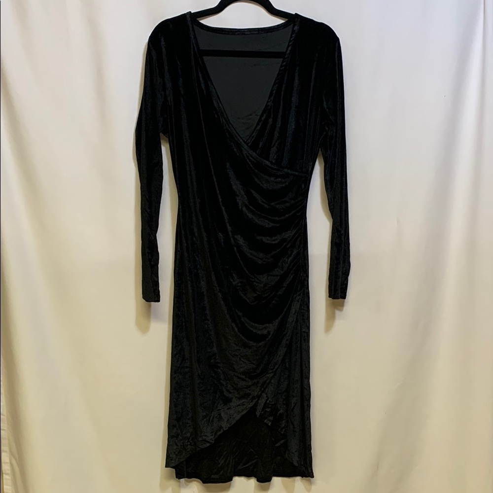 Black Velvet Long Sleeve Plunge Dress